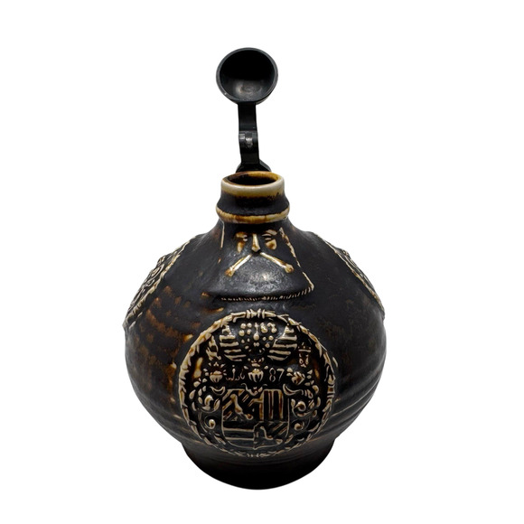 Vintage German Salt Glaze Stoneware Jug w/ Pewter Lid 6.5” Coat of Arms Marked 9 - Picture 7 of 16